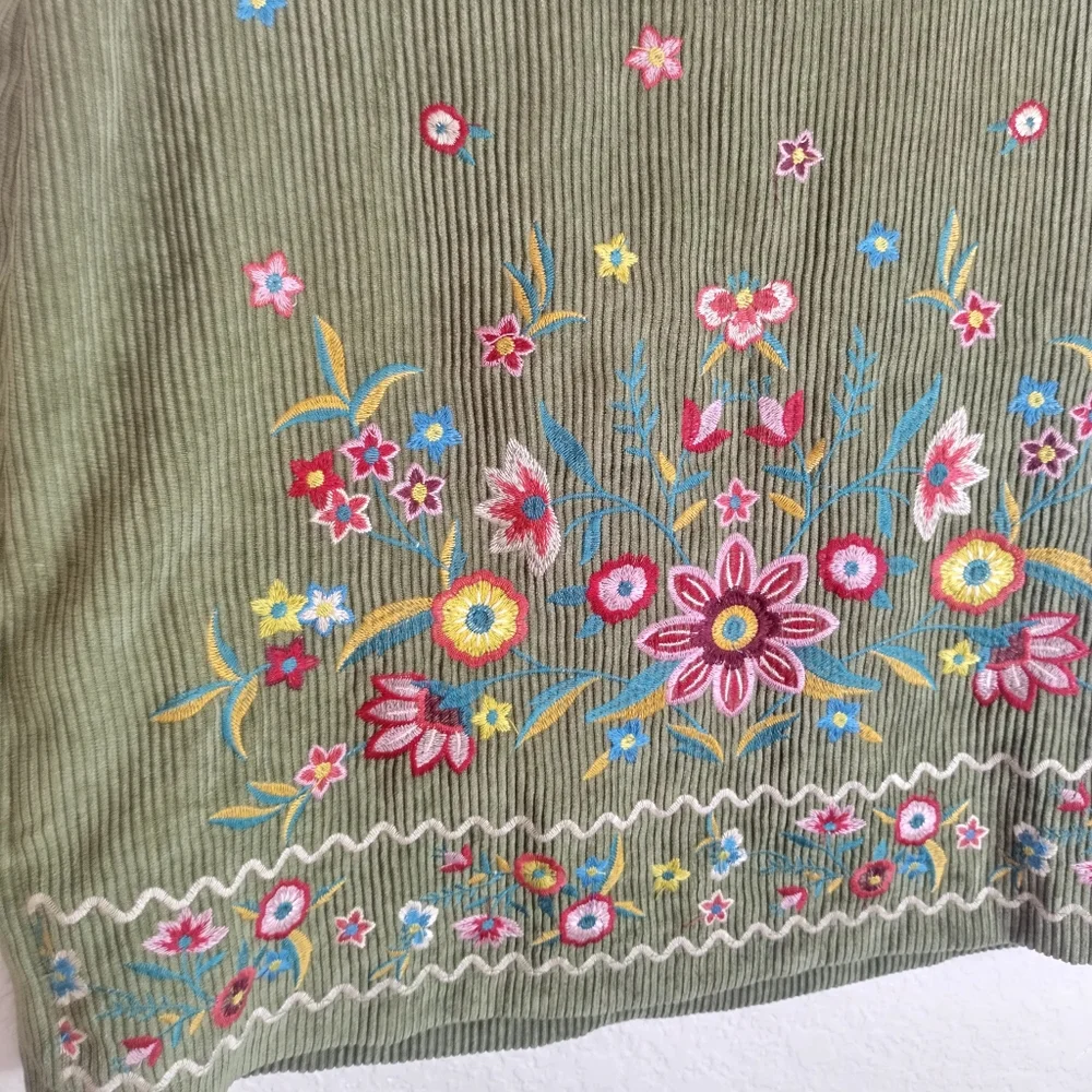 NWT Umgee Floral Embroidered Corduroy Mini Skirt Sz L